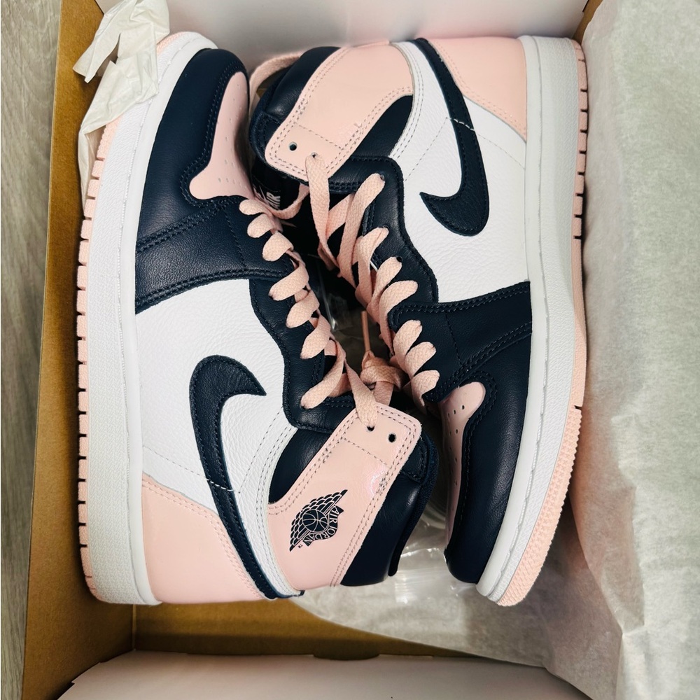 Jordan 1’s OG Atmosphere (bubblegum)